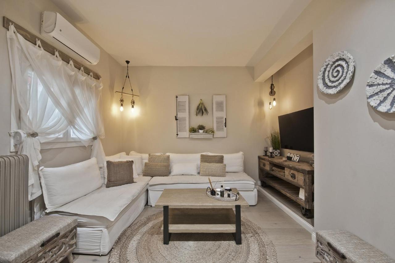 Stylish Apartment At Pagrati Афины Экстерьер фото